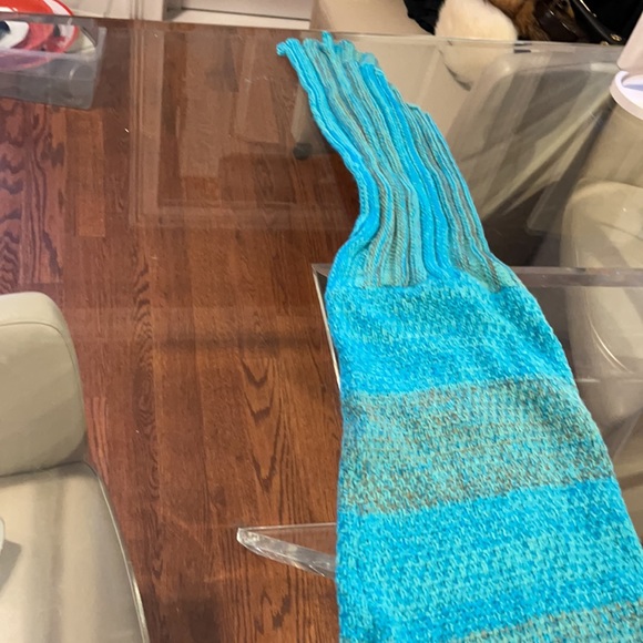 Teal & Gray Grownup Mermaid Blanket - Picture 4 of 6